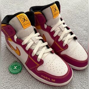 Nike Air Jordan 1 Mid “Día de Muertos” (Familia) 7Y White/Fuschia